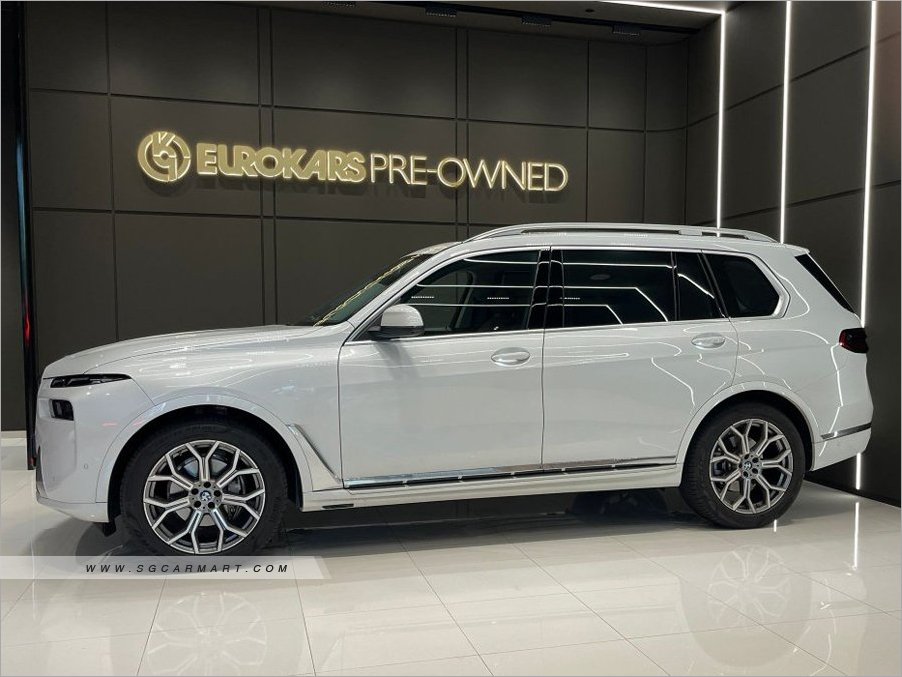 BMW X7 xDrive40i 7-Seater