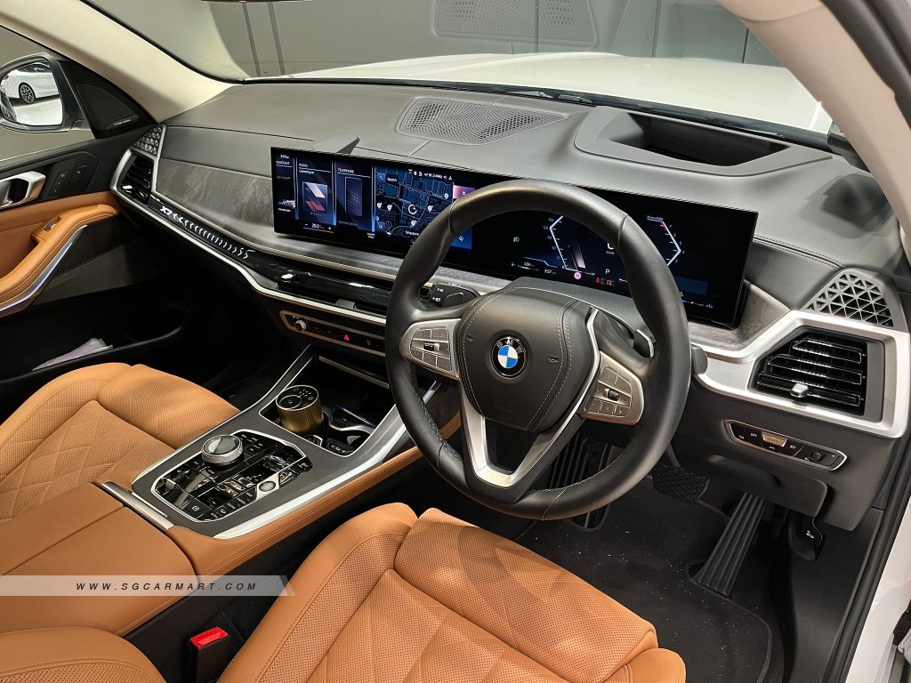 BMW X7 xDrive40i 7-Seater