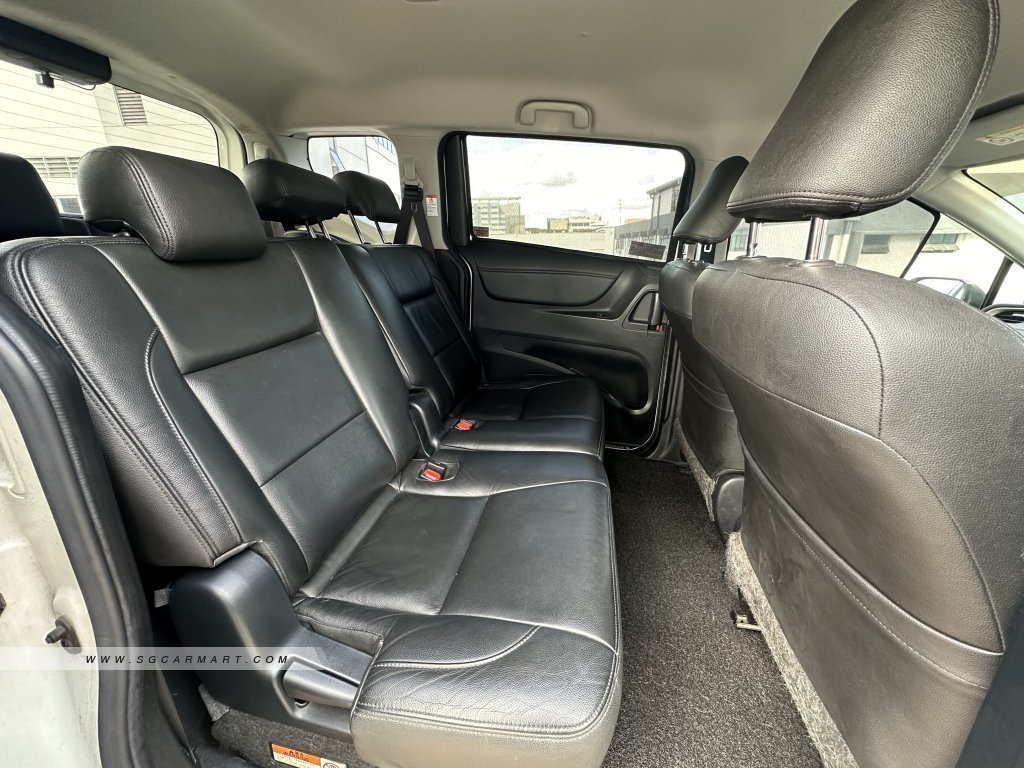 Toyota Sienta 1.5A G