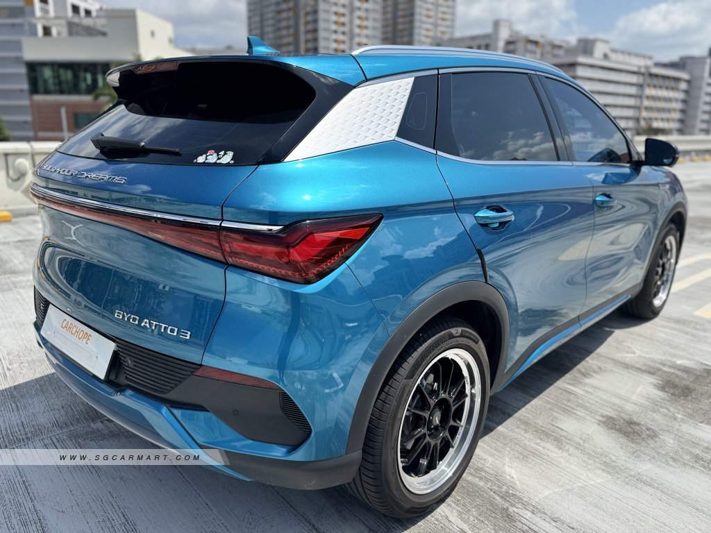 BYD Atto 3 Electric Sunroof