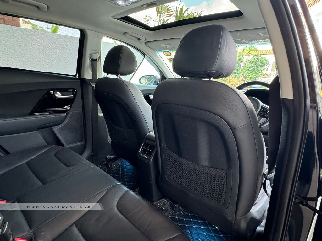 Kia Niro Hybrid 1.6A GDi DCT Sunroof