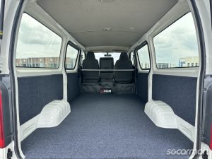 Toyota Hiace 2.8A DX