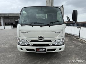 Hino Dutro 2.8A