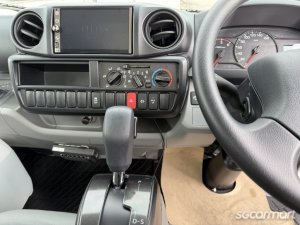Hino Dutro 2.8A