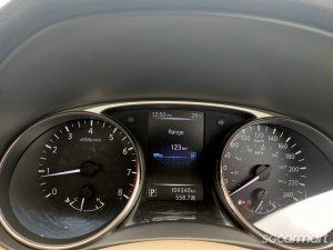 Nissan X-Trail 2.0A Premium 7-Seater Sunroof