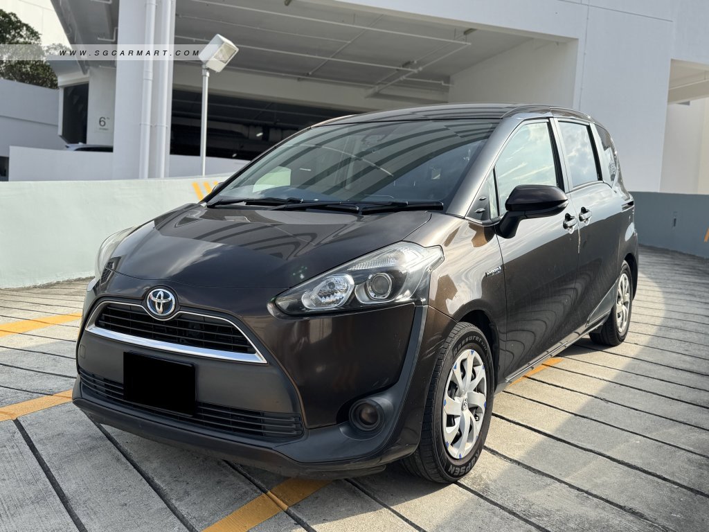 Toyota Sienta Hybrid 1.5A G