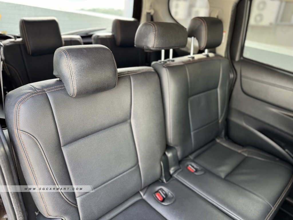 Toyota Sienta Hybrid 1.5A G