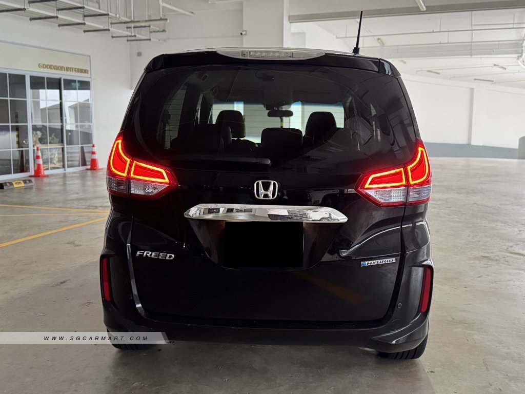 Honda Freed Hybrid 1.5A G
