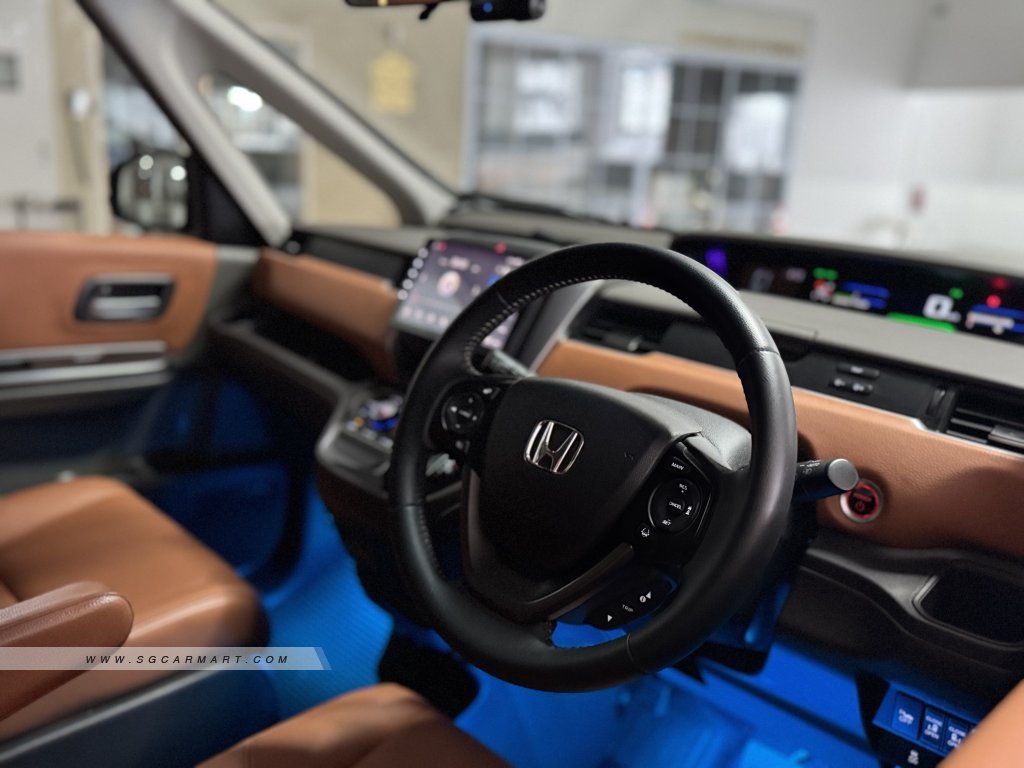 Honda Freed Hybrid 1.5A G