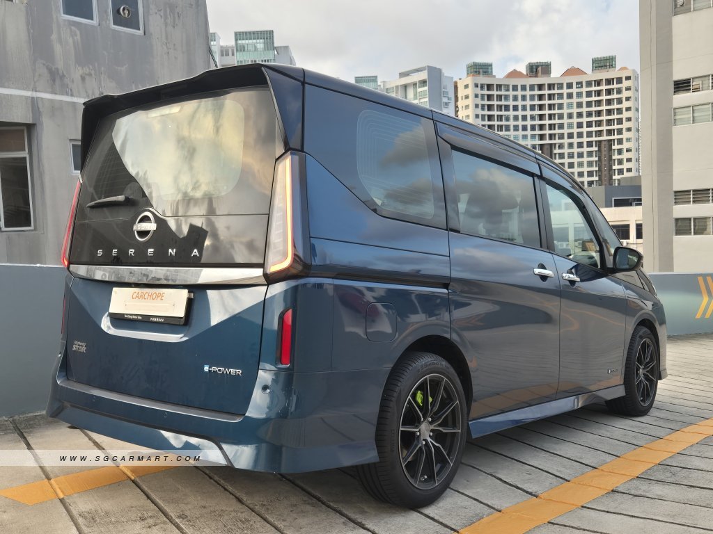 Nissan Serena e-POWER Hybrid 1.4A Highway Star Prestige