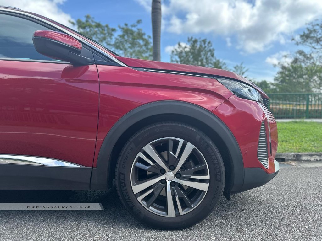 Peugeot 3008 1.2A PureTech EAT8 Allure Premium
