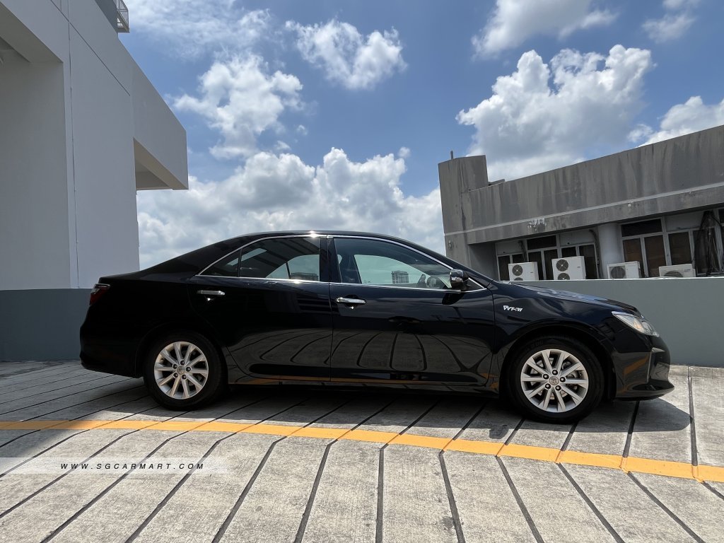 Toyota Camry 2.0A