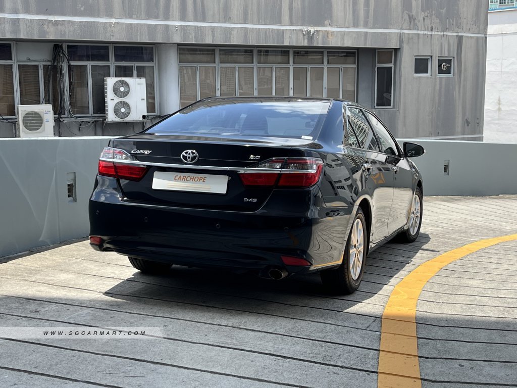 Toyota Camry 2.0A
