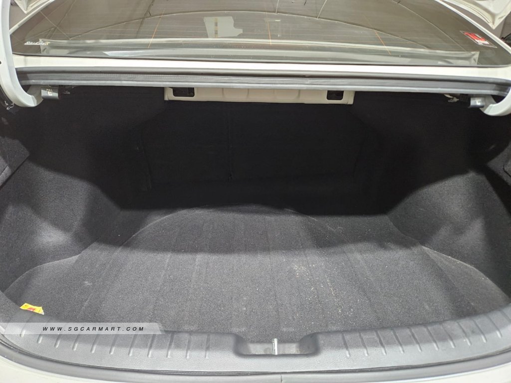 Kia Cerato 1.6A Smartstream SX Sunroof