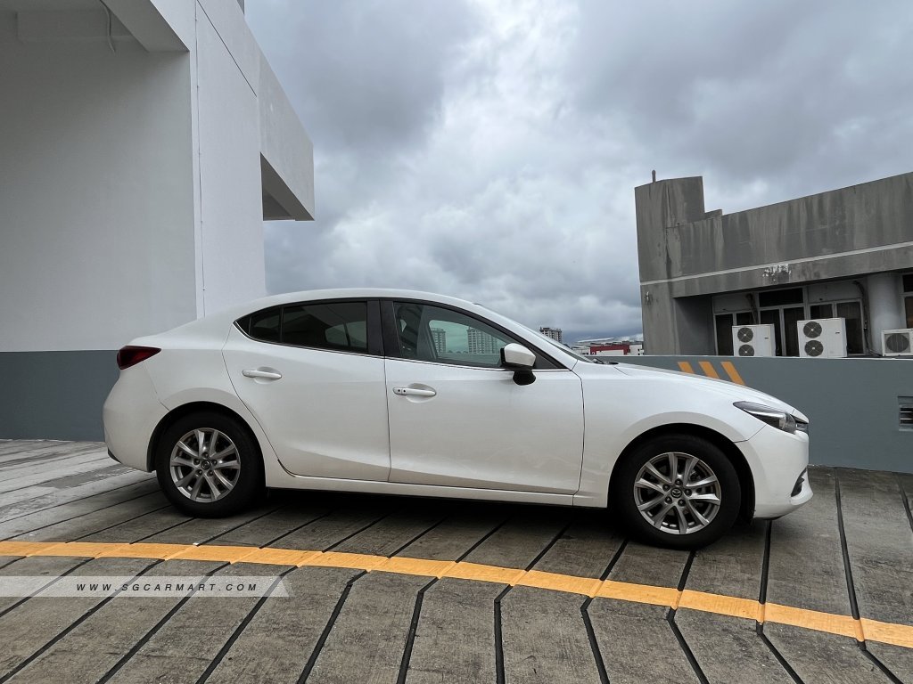 Mazda 3 1.5A Deluxe Sunroof
