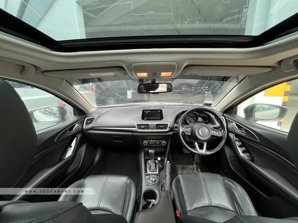 Mazda 3 1.5A Deluxe Sunroof