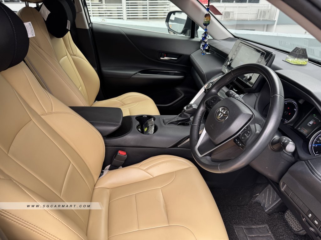 Toyota Harrier Hybrid 2.5A S