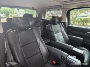 Toyota Vellfire 2.5A Z G-Edition Moonroof