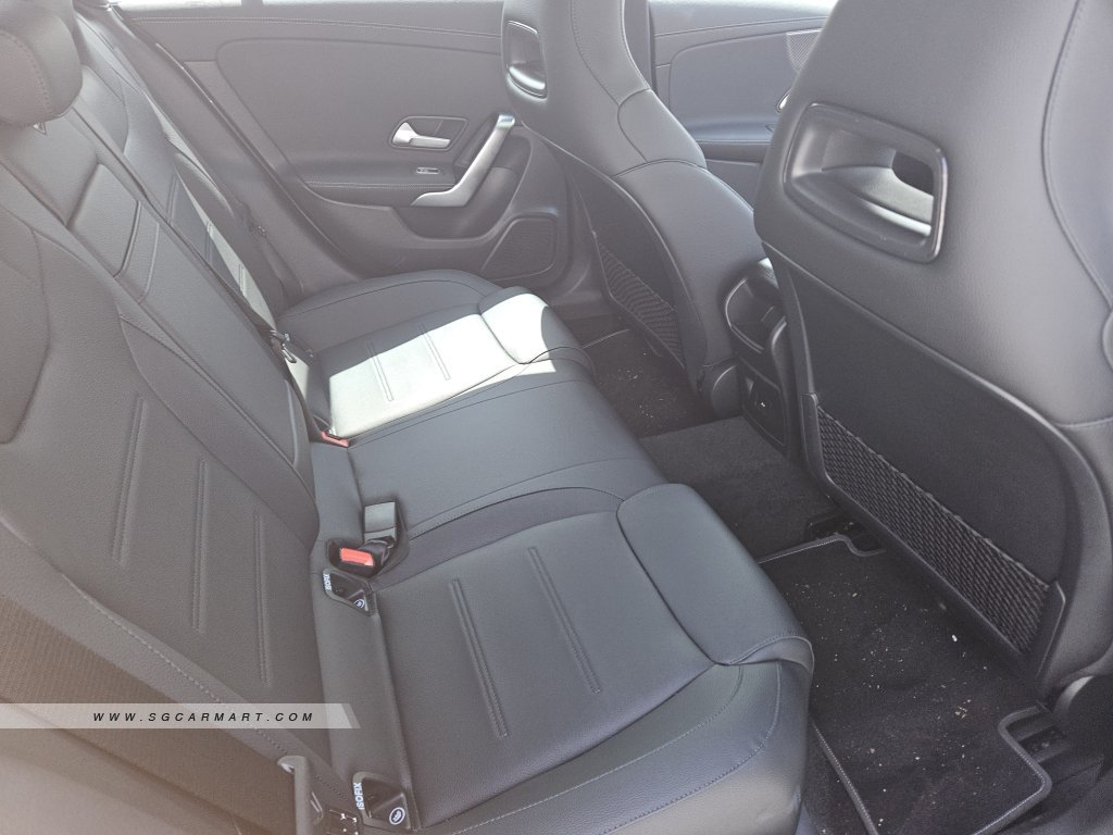 Mercedes-Benz CLA-Class CLA180 Mild Hybrid Progressive