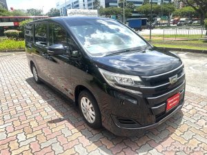Toyota Noah Hybrid 1.8A X