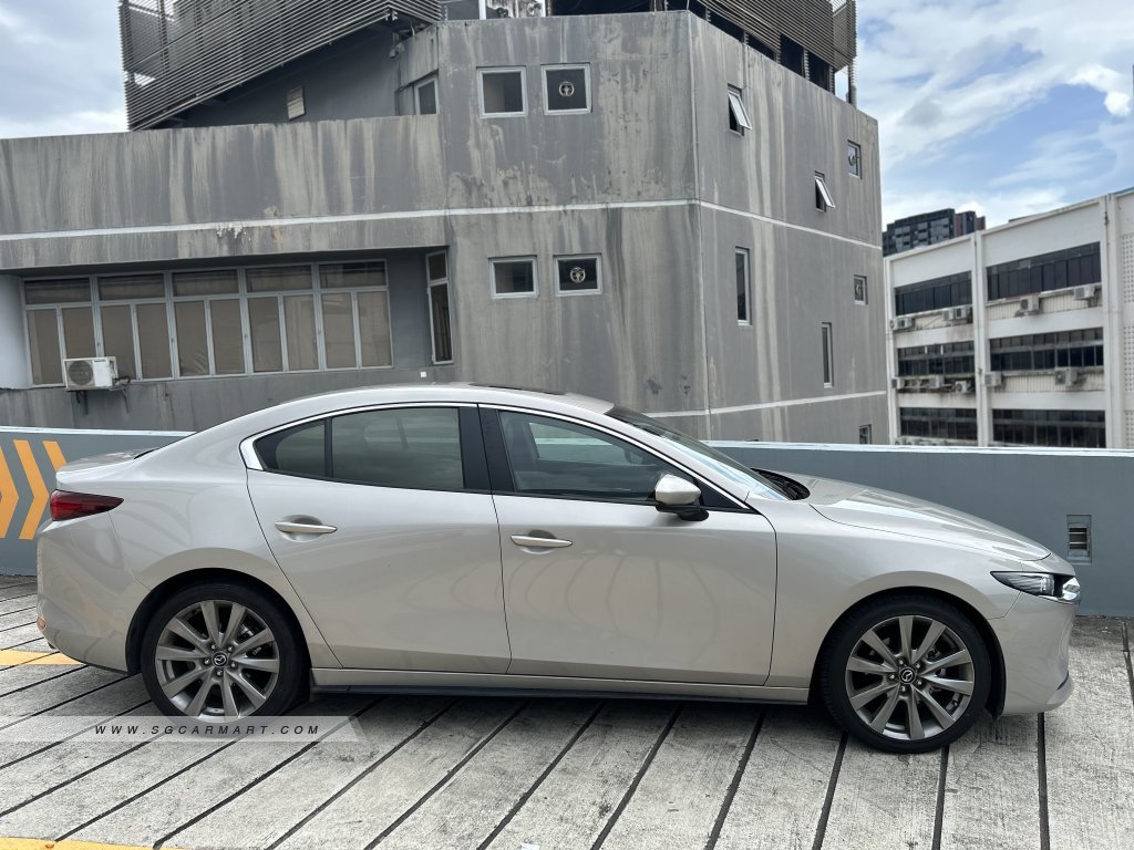 Mazda 3 Mild Hybrid 1.5A Elegance Sunroof