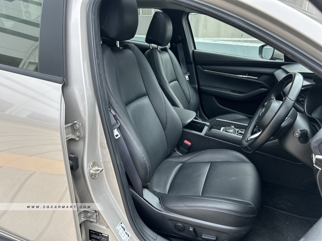 Mazda 3 Mild Hybrid 1.5A Elegance Sunroof