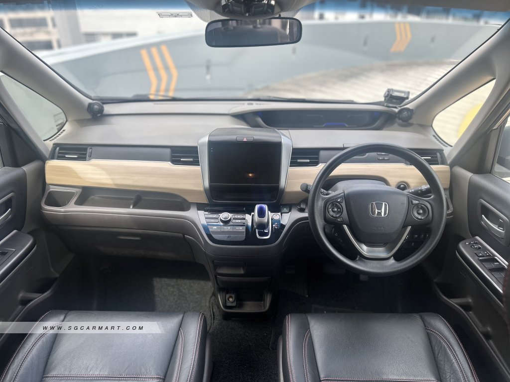 Honda Freed Hybrid 1.5A G