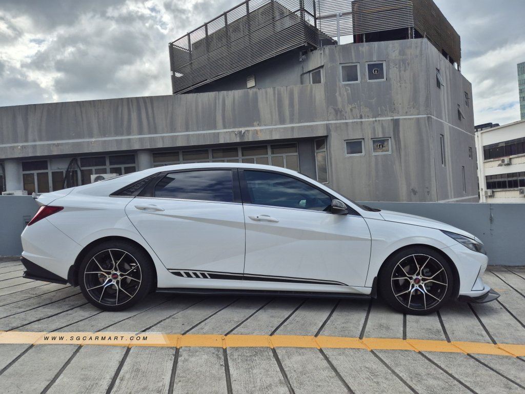 Hyundai Avante 1.6A S