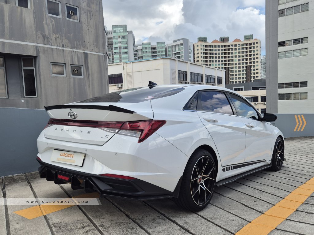 Hyundai Avante 1.6A S