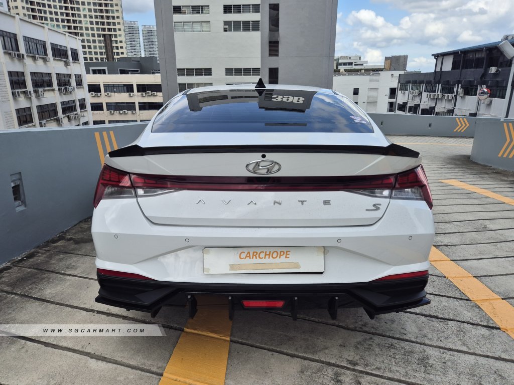 Hyundai Avante 1.6A S