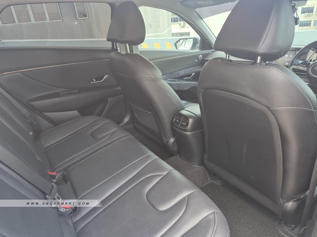 Hyundai Avante 1.6A S