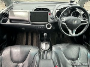 Honda Jazz 1.5A (COE till 09/2025)