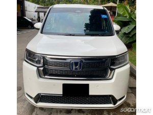Honda Stepwagon Hybrid Spada 2.0A e-HEV