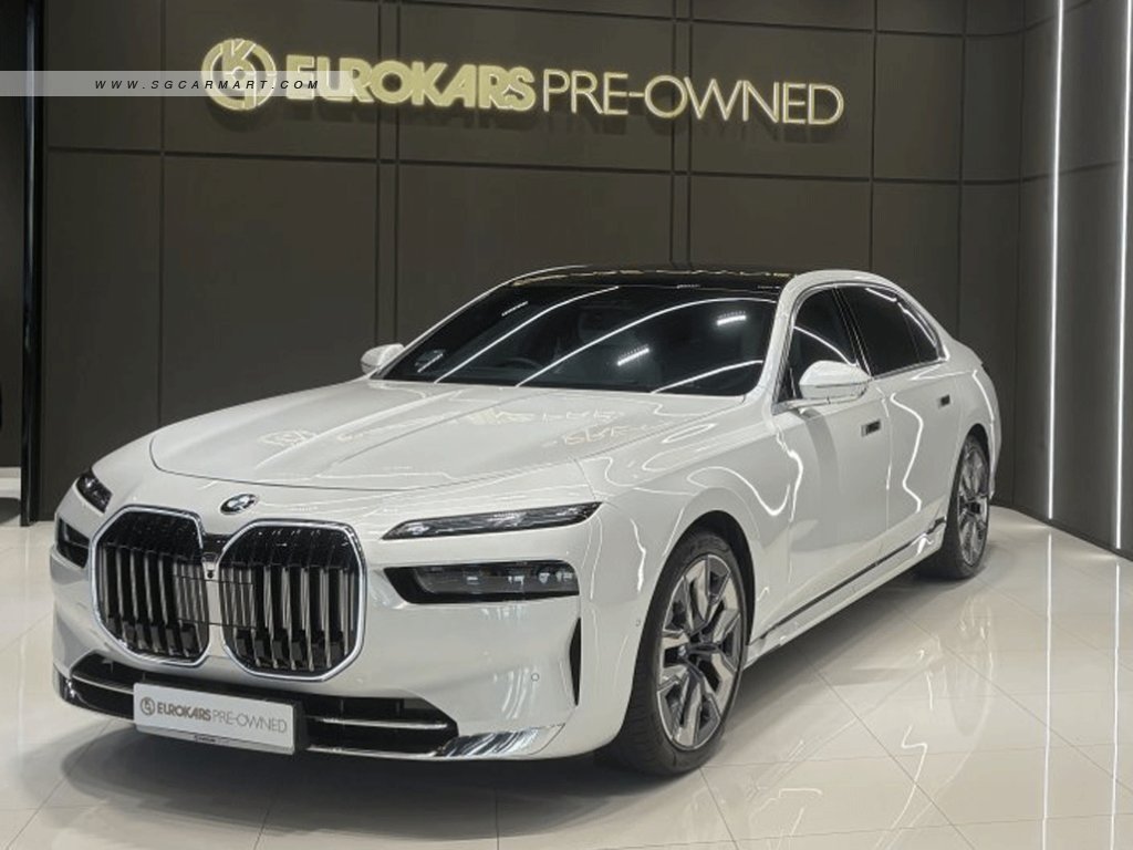 BMW 7 Series 735i Mild Hybrid Gran Lusso Edition