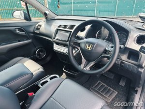 Honda Stream 1.8A X (COE till 08/2028)