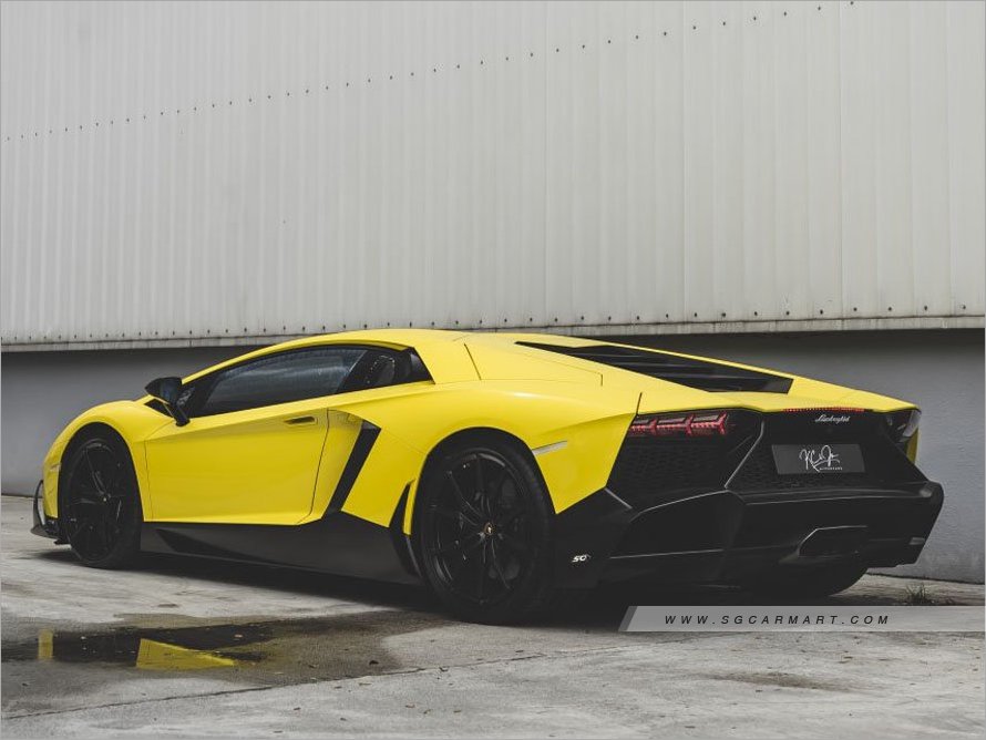 Lamborghini Aventador 2014 photo 3