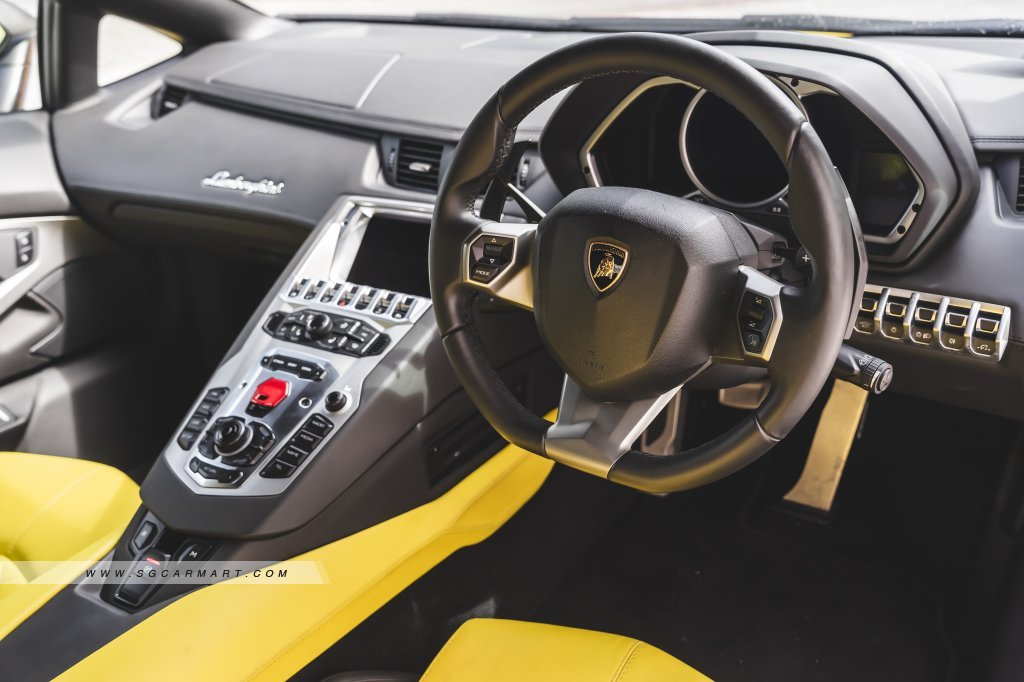 Lamborghini Aventador 2014 photo 5