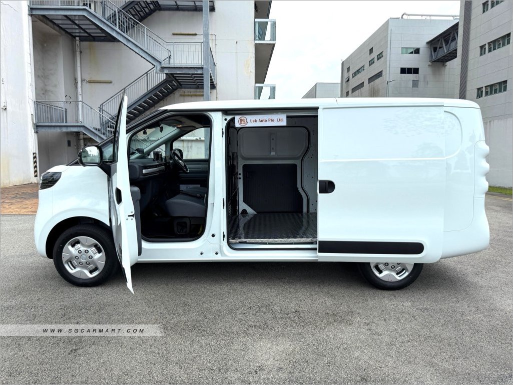 Maxus Edeliver	5 2025 photo 4