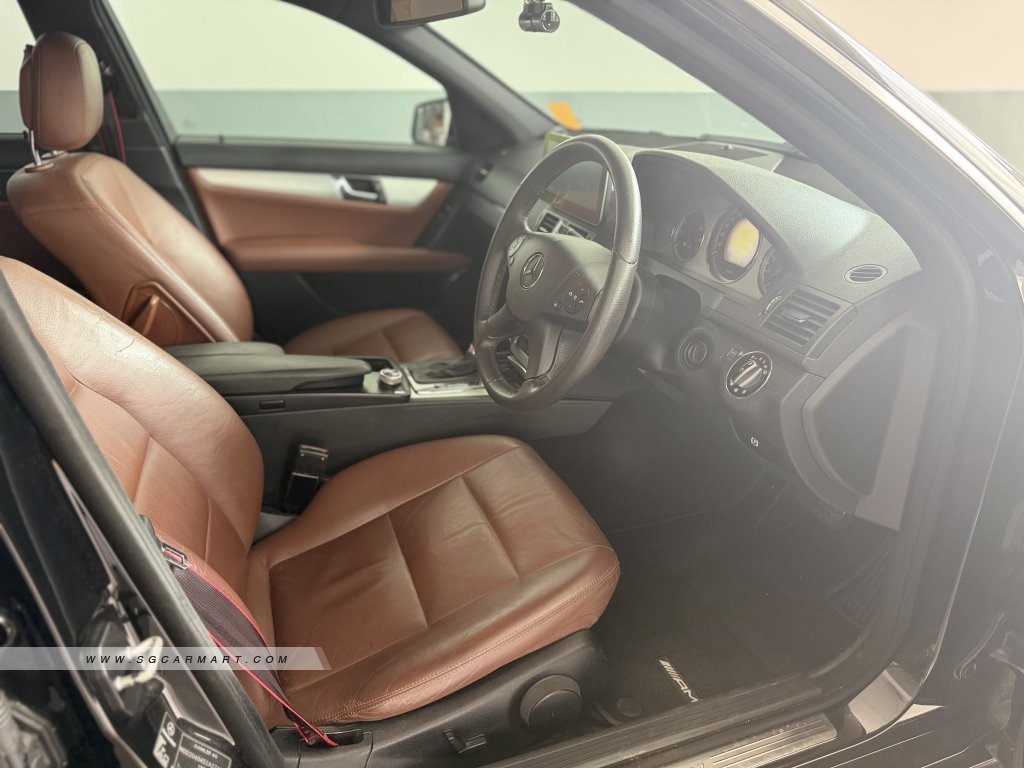 Mercedes-Benz C-Class C180K (COE till 04/2029)