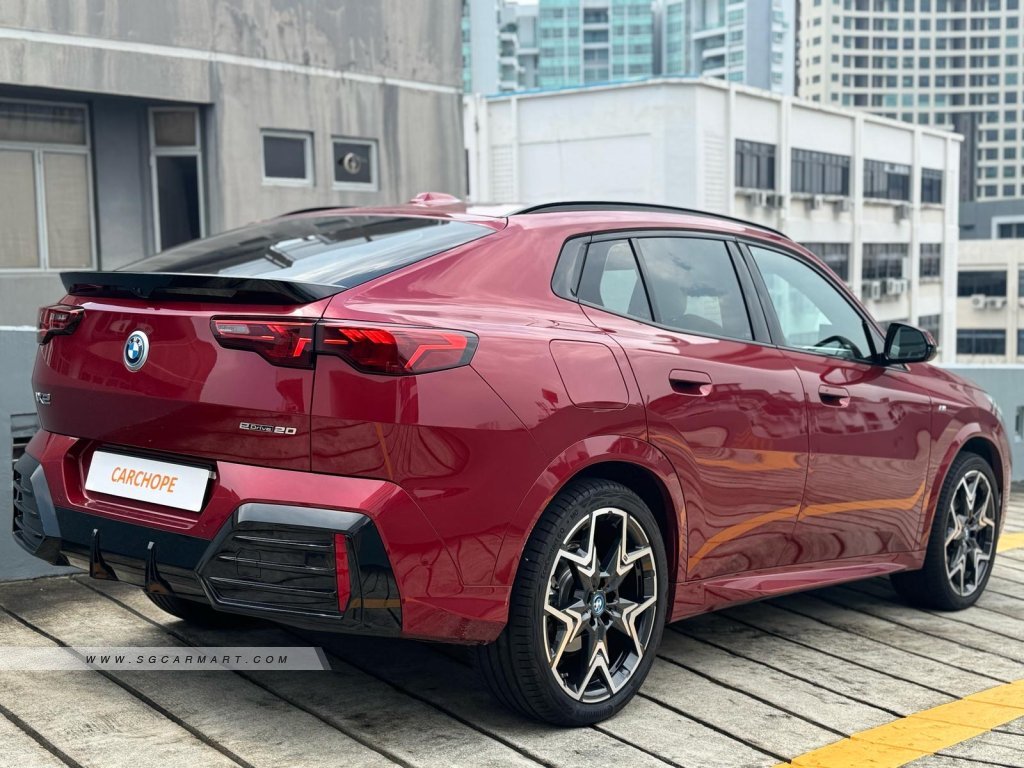 BMW iX2 Electric eDrive20 M-Sport