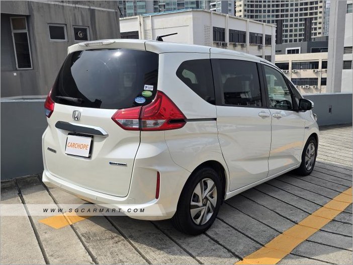 Honda Freed Hybrid 1.5A G
