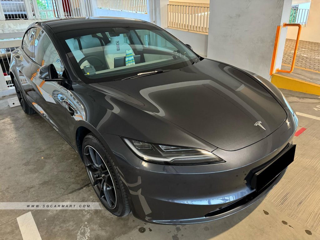 Tesla Model 3 Electric RWD