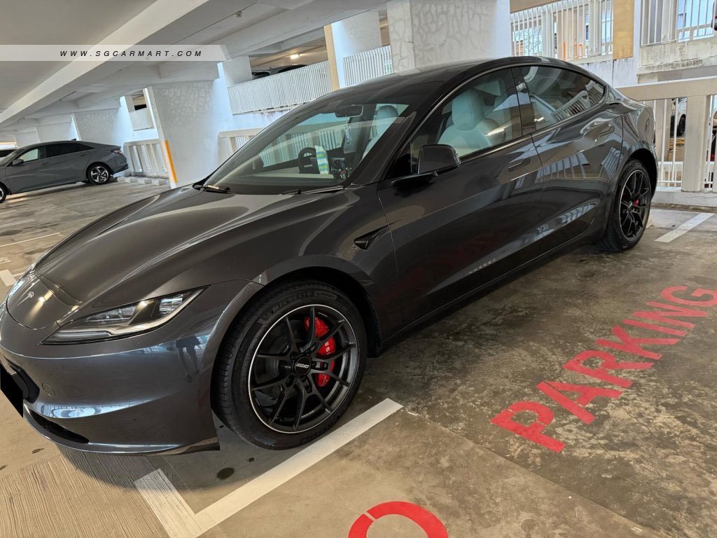 Tesla Model 3 Electric RWD