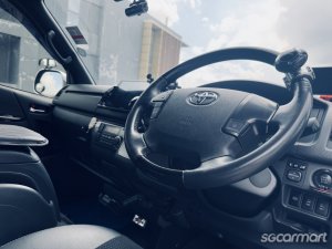 Toyota Hiace 2.8A Super GL Dark Prime