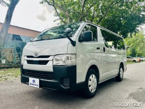Toyota Hiace 2.8A DX