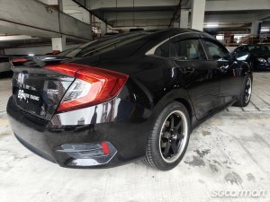 Honda Civic 1.5A VTEC Turbo Sunroof