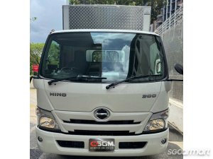 Hino XZU710R