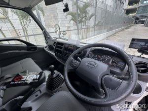 Hino XZU710R