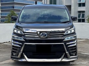 Toyota Vellfire 2.5A Elegance Moonroof