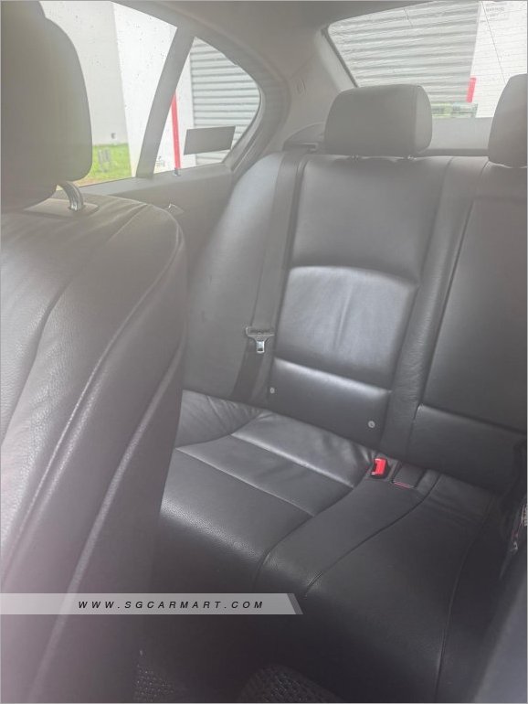 BMW 5 Series 523i (COE till 07/2030)